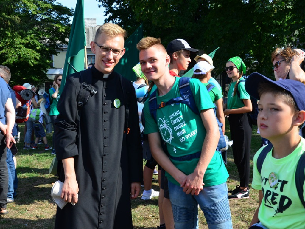 Młodzieżowa Pielgrzymka już na szlaku