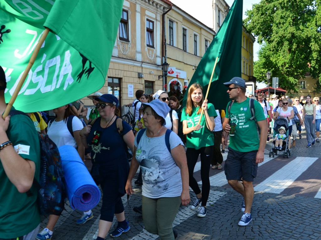 Młodzieżowa Pielgrzymka już na szlaku