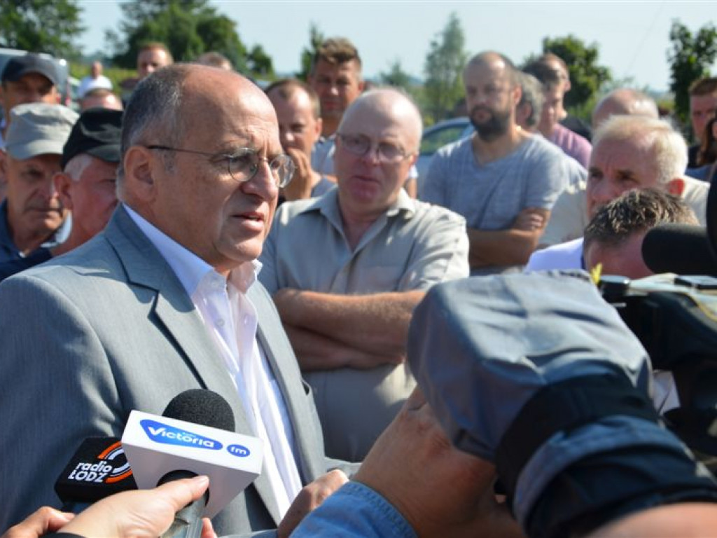 Wojewoda przyjechał do Przemysłowa rozmawiać o ASF, w poniedziałek spotkanie w Mastkach