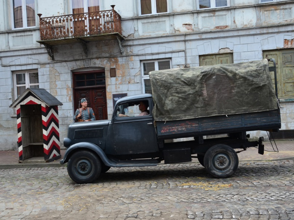 Bodo Kox kręci serial historyczny w Łowiczu