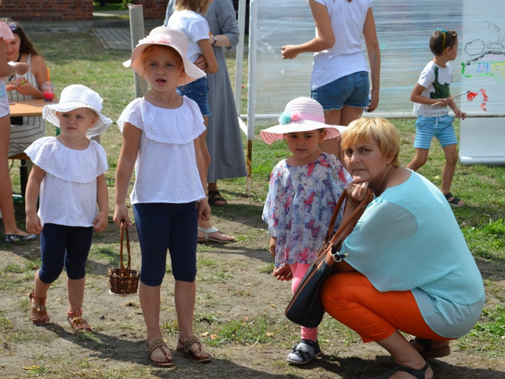 Festyn parafialny w Bąkowie