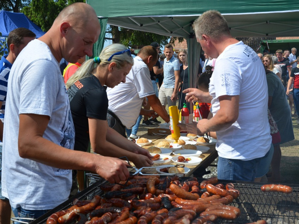 Festyn parafialny w Bąkowie