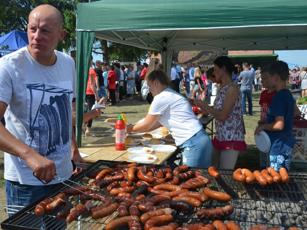 Festyn parafialny w Bąkowie
