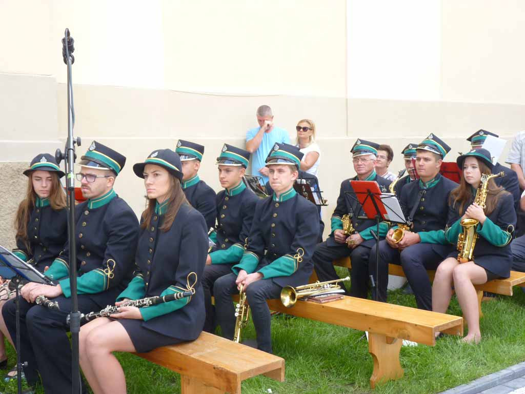 Pielgrzymi wędrowali także do Suserza