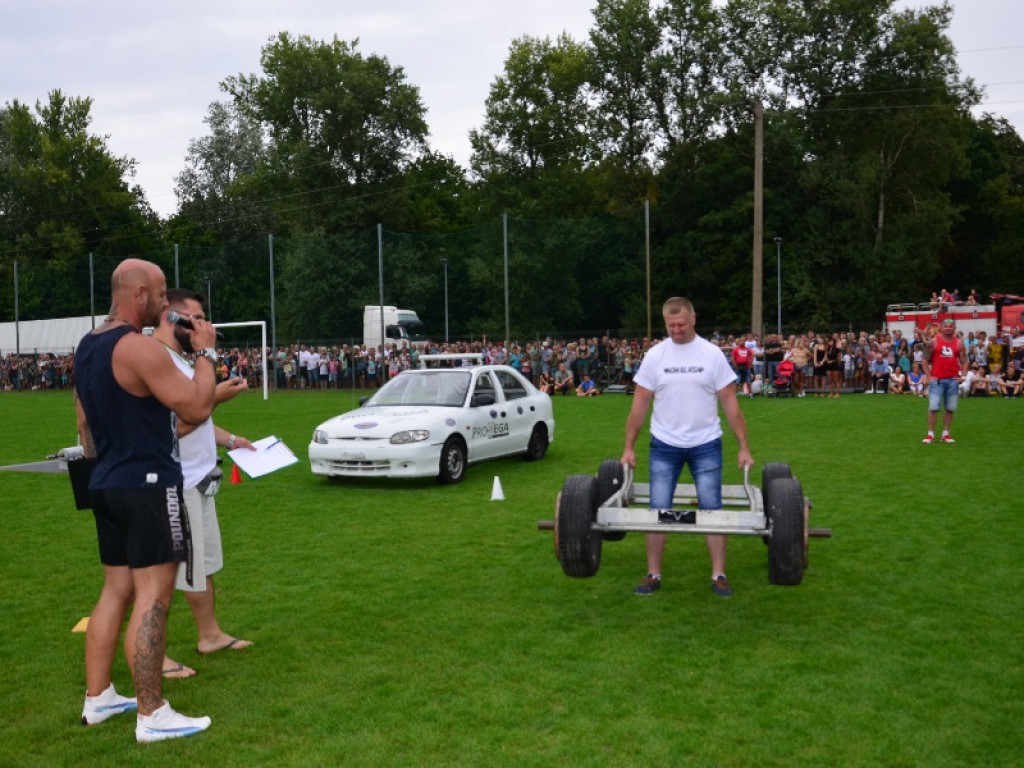 Zawody Pucharu Polski Strongman w Nieborowie