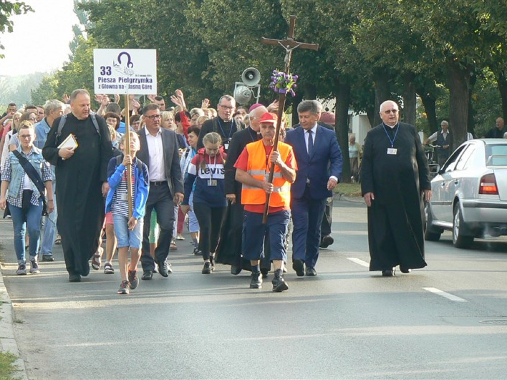 Wyruszyła 33 Piesza Pielgrzymka z Głowna na Jasną Górę
