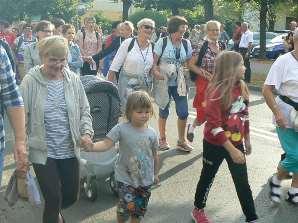 Wyruszyła 33 Piesza Pielgrzymka z Głowna na Jasną Górę