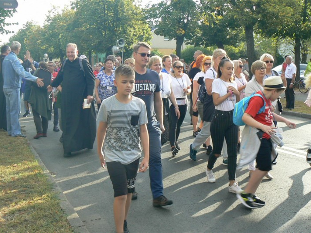 Wyruszyła 33 Piesza Pielgrzymka z Głowna na Jasną Górę