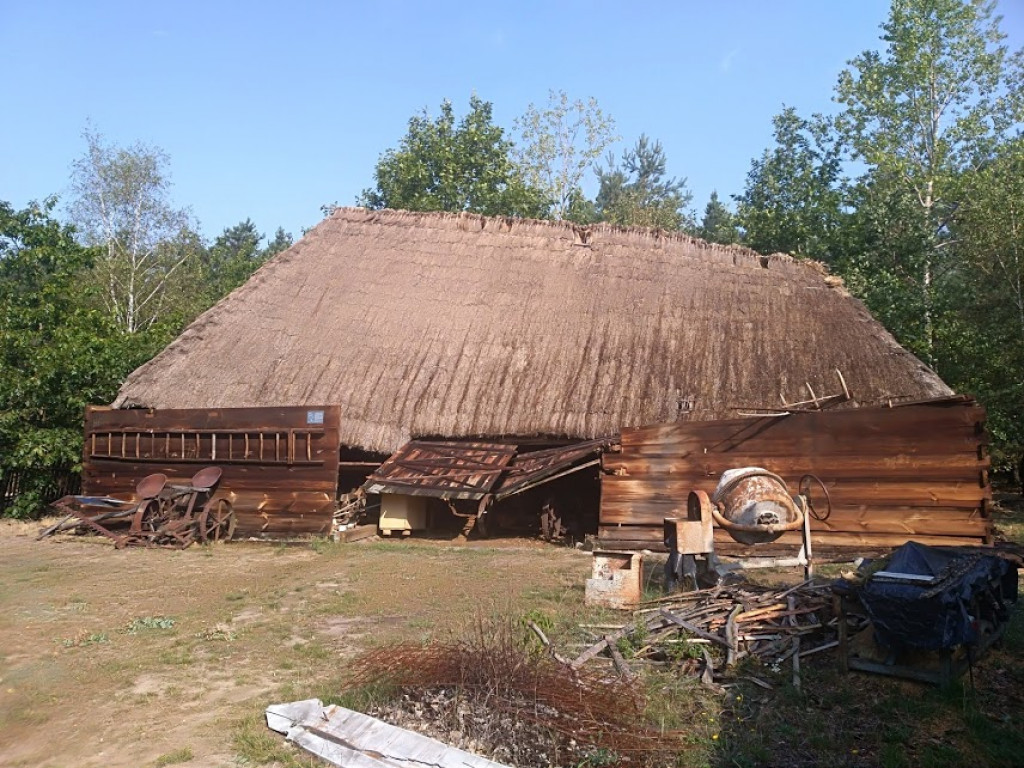 Skansen w Maurzycach zniszczony po burzy, straty szacowane na milion złotych