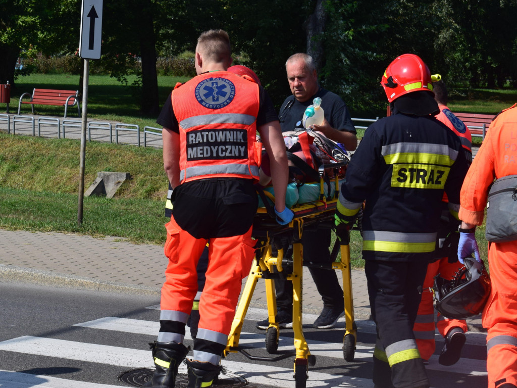 Śmigłowiec zabrał motocyklistę rannego w wypadku w Łowiczu