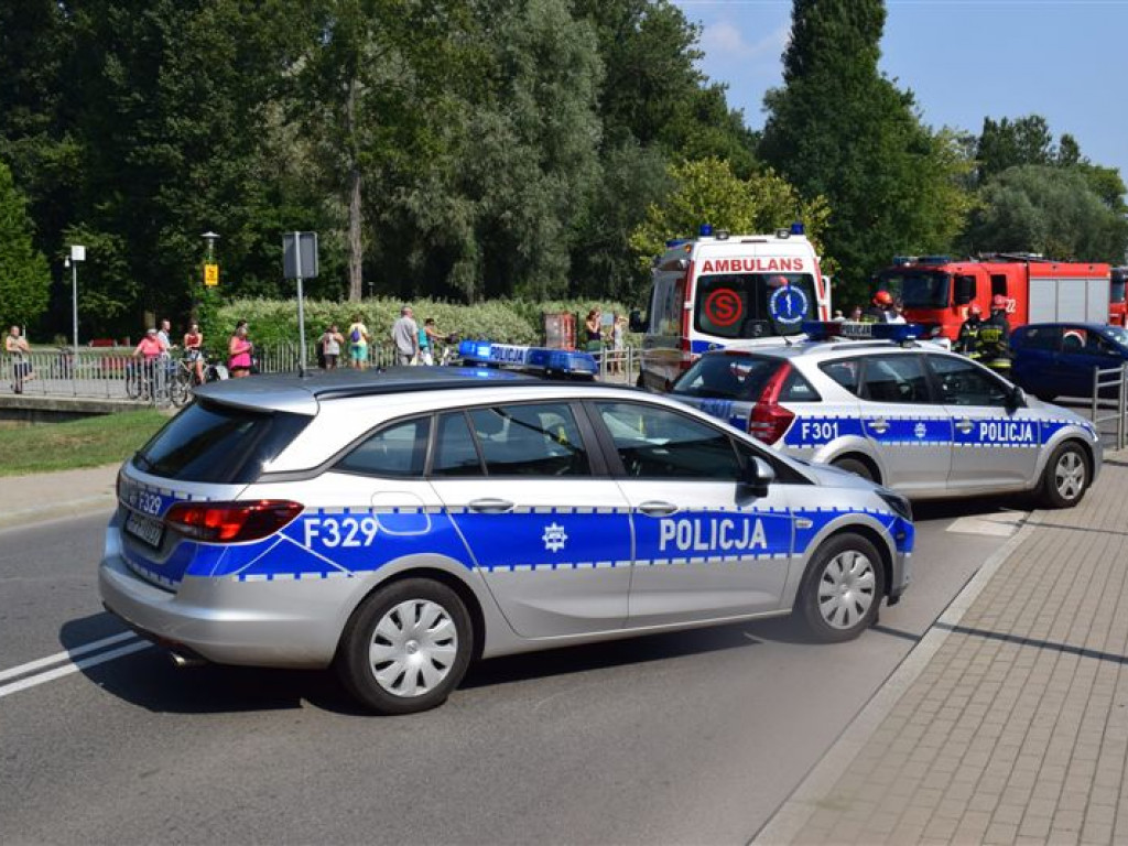 Śmigłowiec zabrał motocyklistę rannego w wypadku w Łowiczu