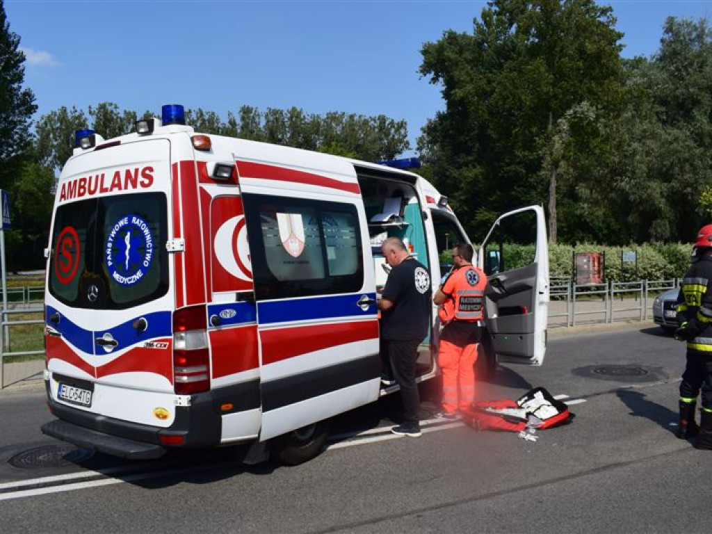 Śmigłowiec zabrał motocyklistę rannego w wypadku w Łowiczu