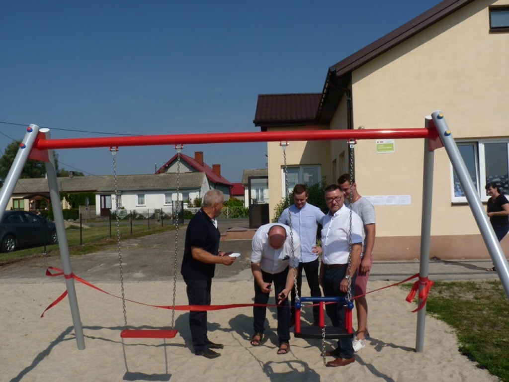 Nowy plac zabaw w Lisiewicach