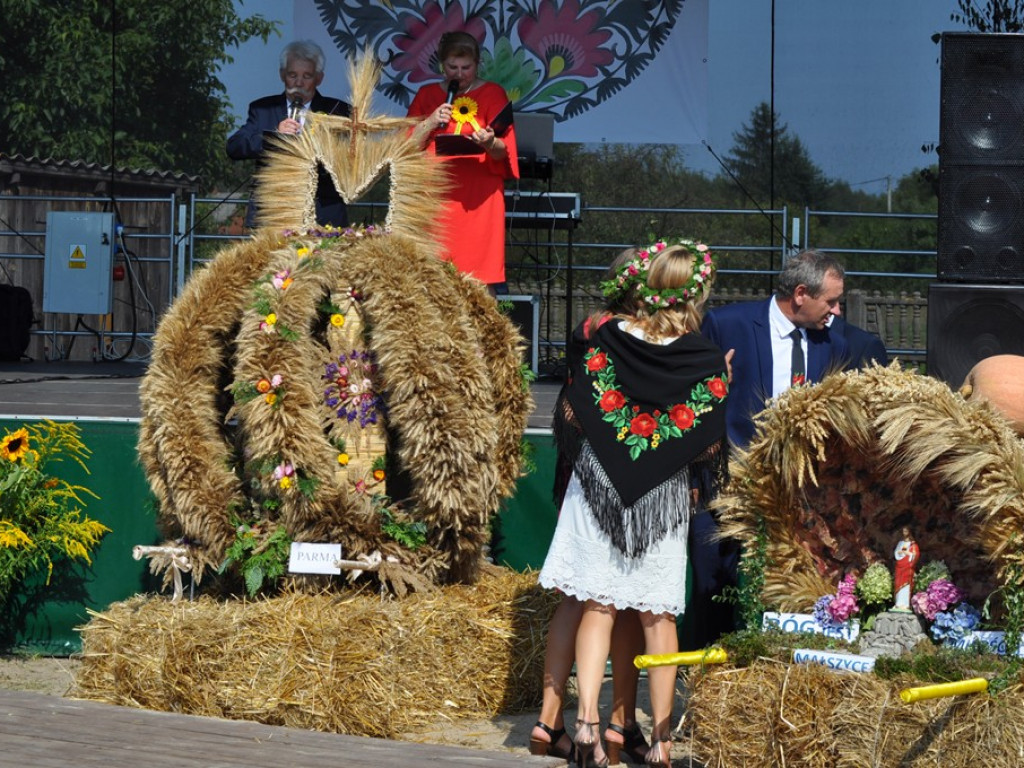 Dożynki gminy Łowicz trwają w Parmie [zdjęcia]