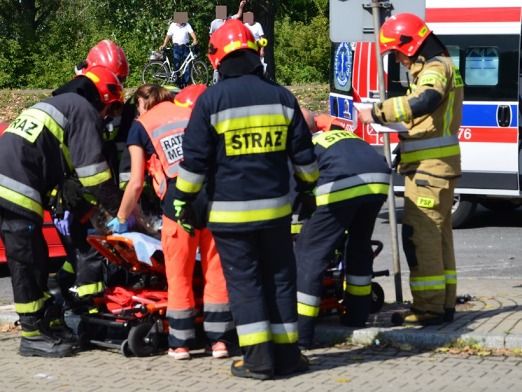 Wypadek z udziałem motocyklistki