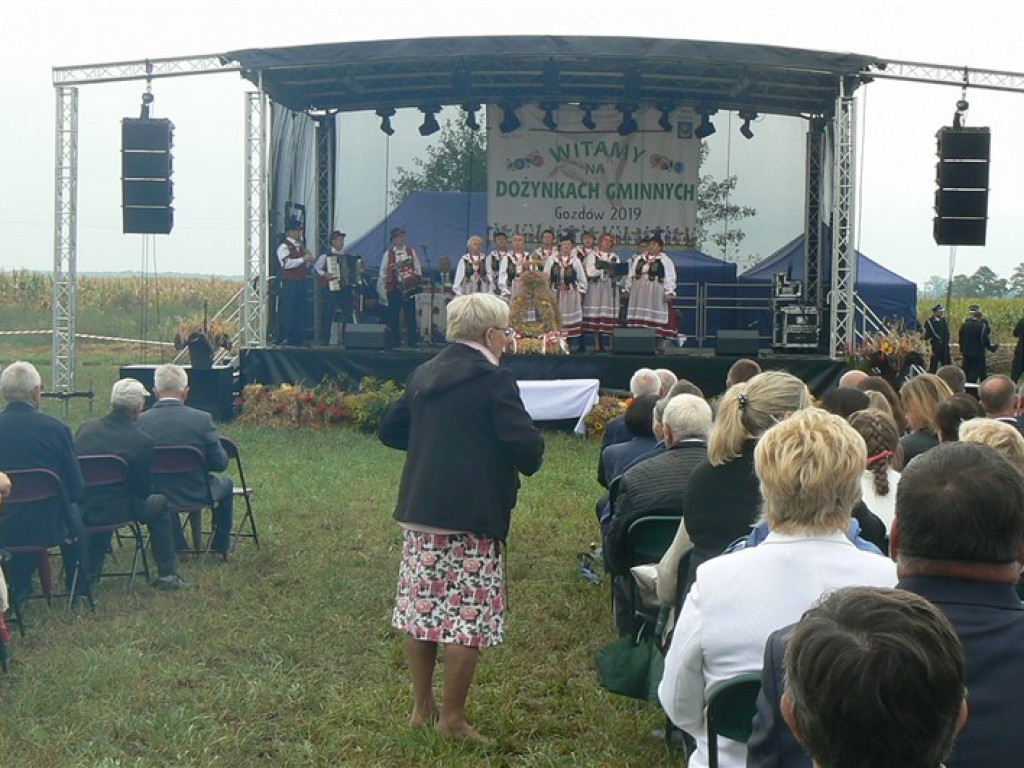 Gmina Stryków bawi się na dożynkach w Gozdowie