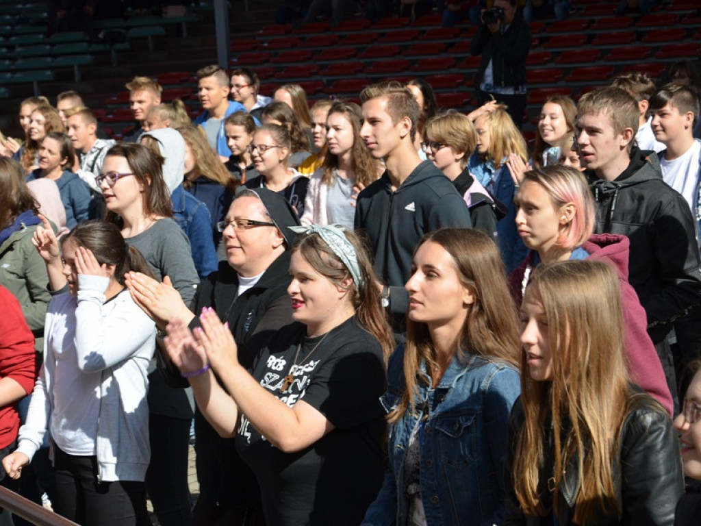 III Diecezjalne Spotkanie Młodzieży w muszli na Błoniach
