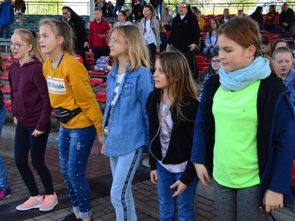 III Diecezjalne Spotkanie Młodzieży w muszli na Błoniach
