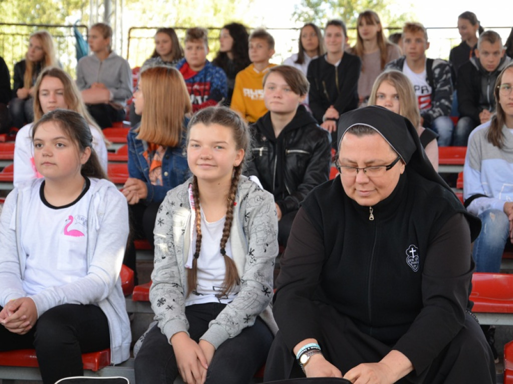 III Diecezjalne Spotkanie Młodzieży w muszli na Błoniach