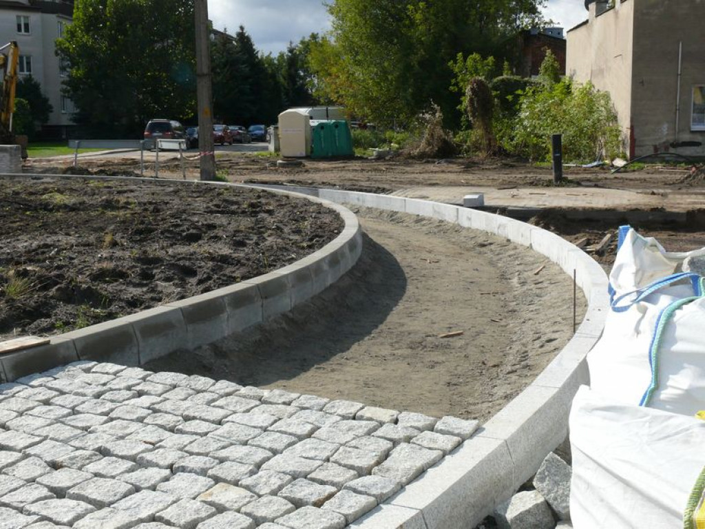 Rondo powoli wyłania się z placu budowy
