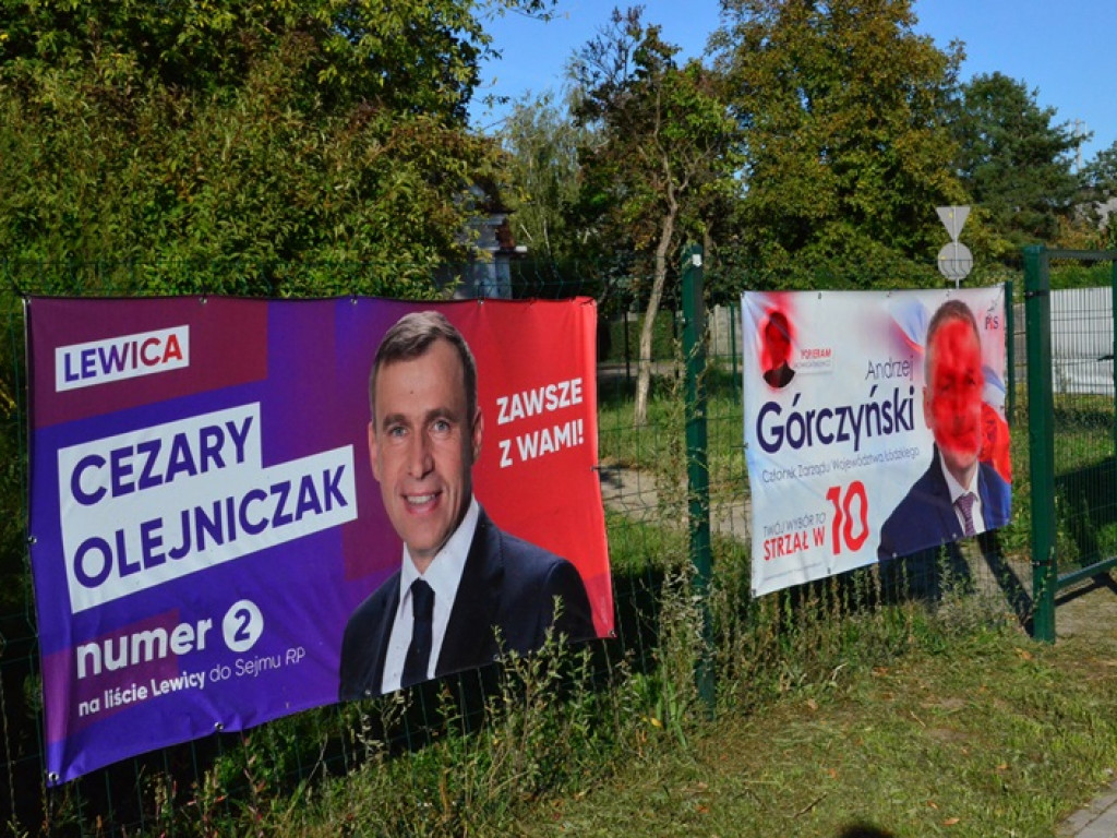Zniszczone banery kandydatów do Sejmu z listy PiS