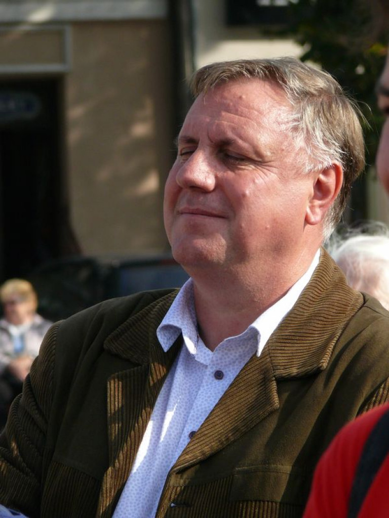 Były prezydent Aleksander Kwaśniewski w Łowiczu