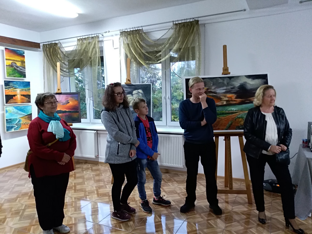 Wystawa malarstwa Jerzego Dołhania dostępna w Domaniewicach