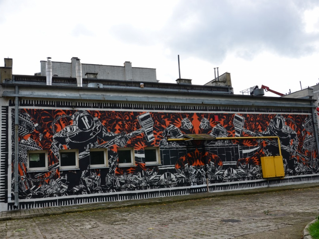 Ruszył festiwal graffiti na dziedzińcu ŁOK