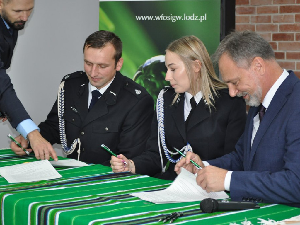 OSP podpisały umowy na dofinansowanie zakupu sprzętu [foto+filmy]