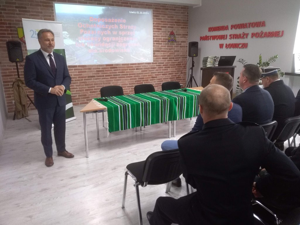 OSP podpisały umowy na dofinansowanie zakupu sprzętu [foto+filmy]