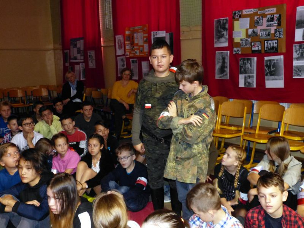 O powstaniu warszawskim w SP 2
