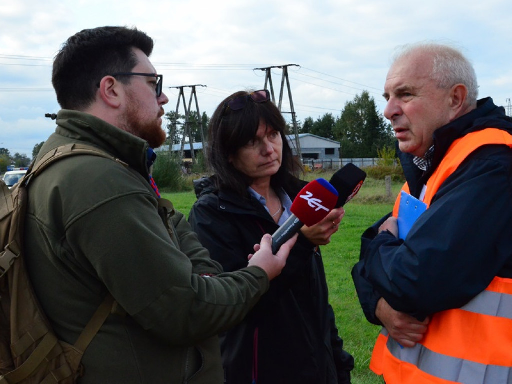 Chodzą po pasach i blokują Warszawską i Bolimowską