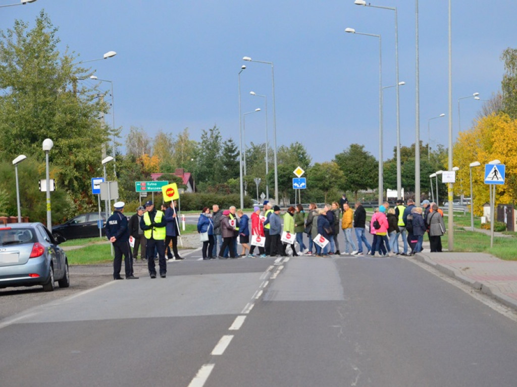 Drugi dzień blokad. TIR-y stoją w korkach