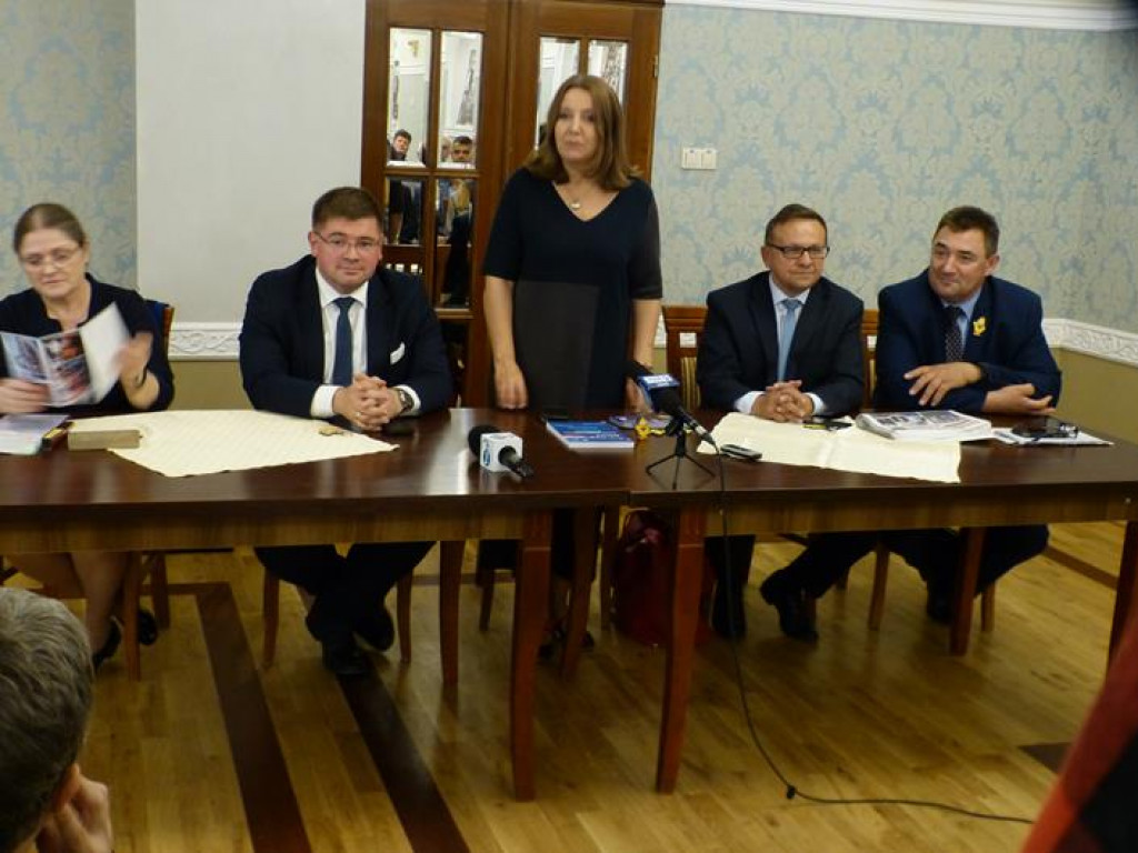 Konferencja PiS w restauracji 