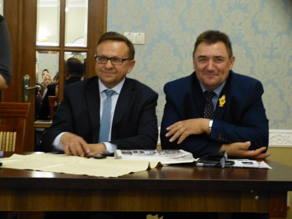 Konferencja PiS w restauracji 