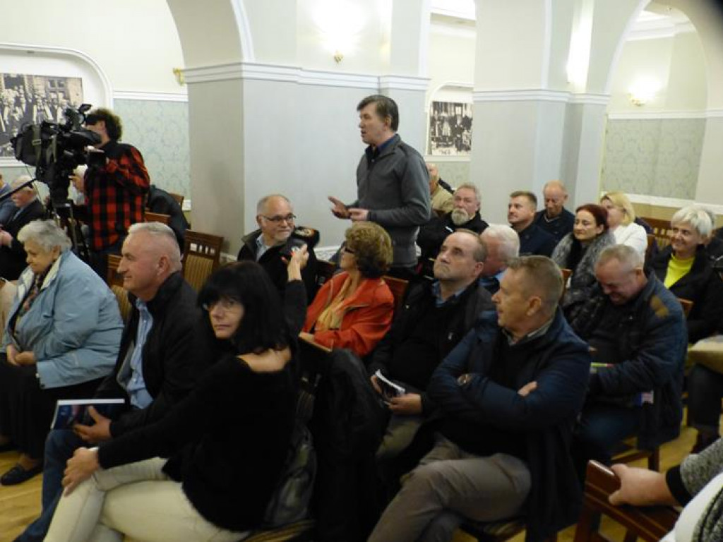Konferencja PiS w restauracji 
