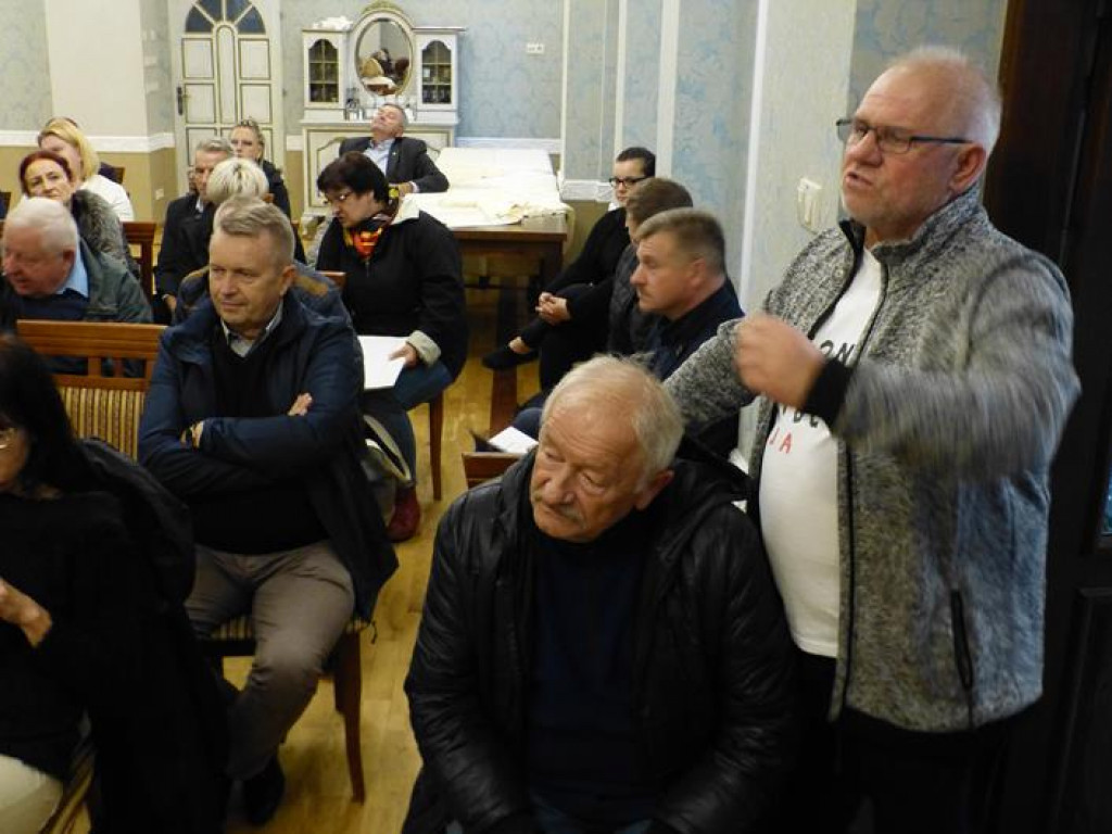 Konferencja PiS w restauracji 