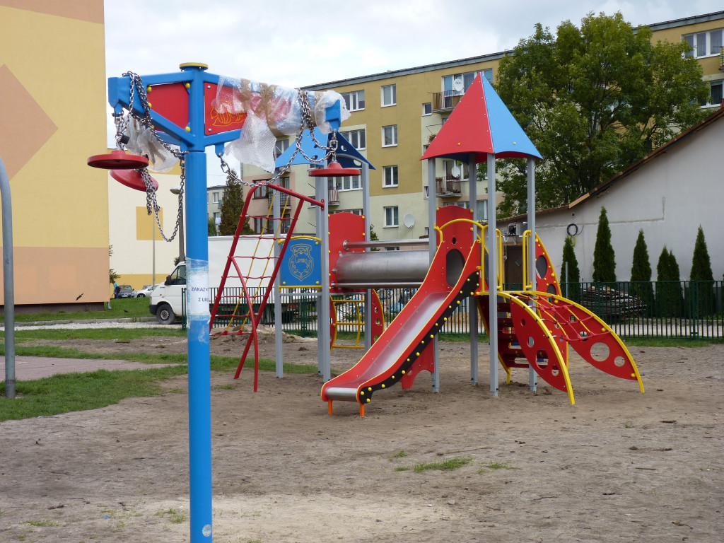 Nowe place zabaw cieszą mieszkańców Głowna