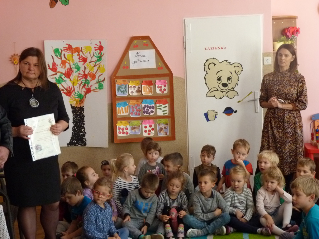 Podarunki od Lecha Kowalskiego dla przedszkolaków
