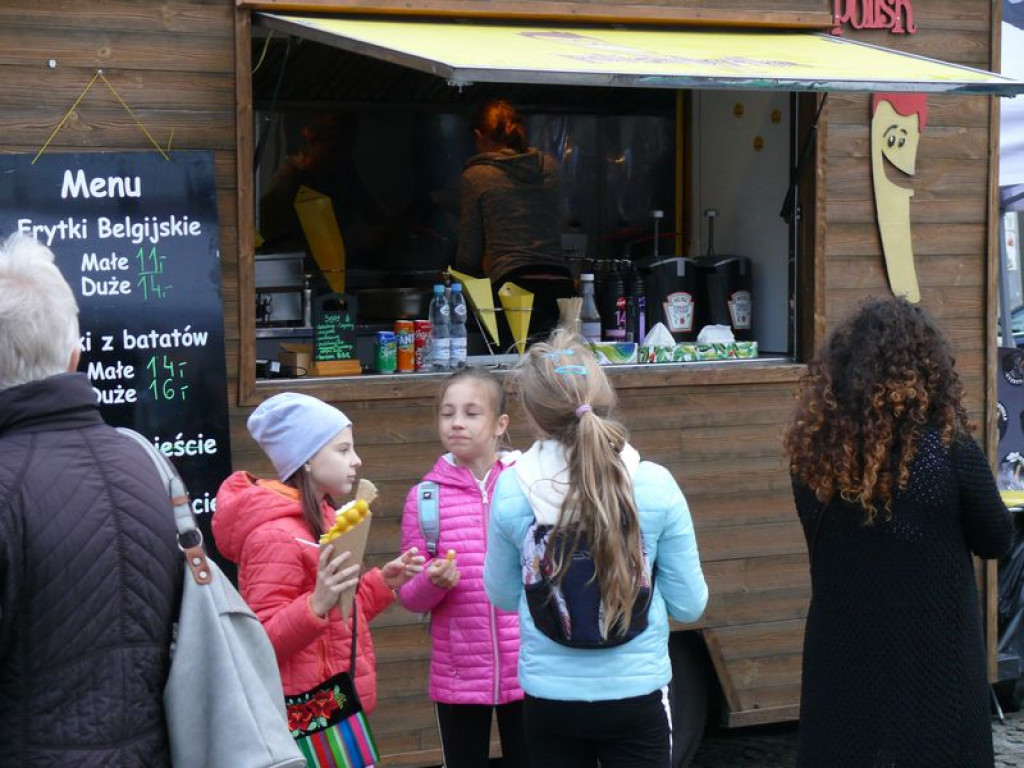 Foodtrucki na Nowym Rynku