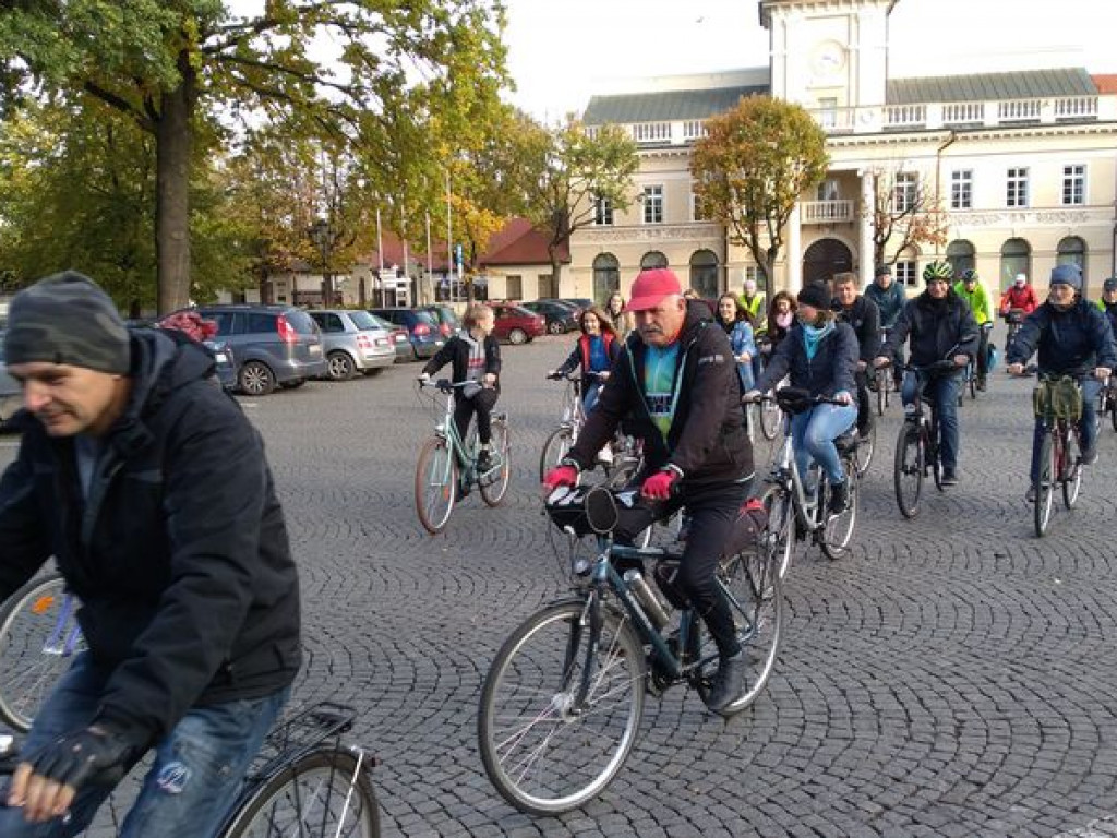 Spotkają się przy pomniku w Czatolinie