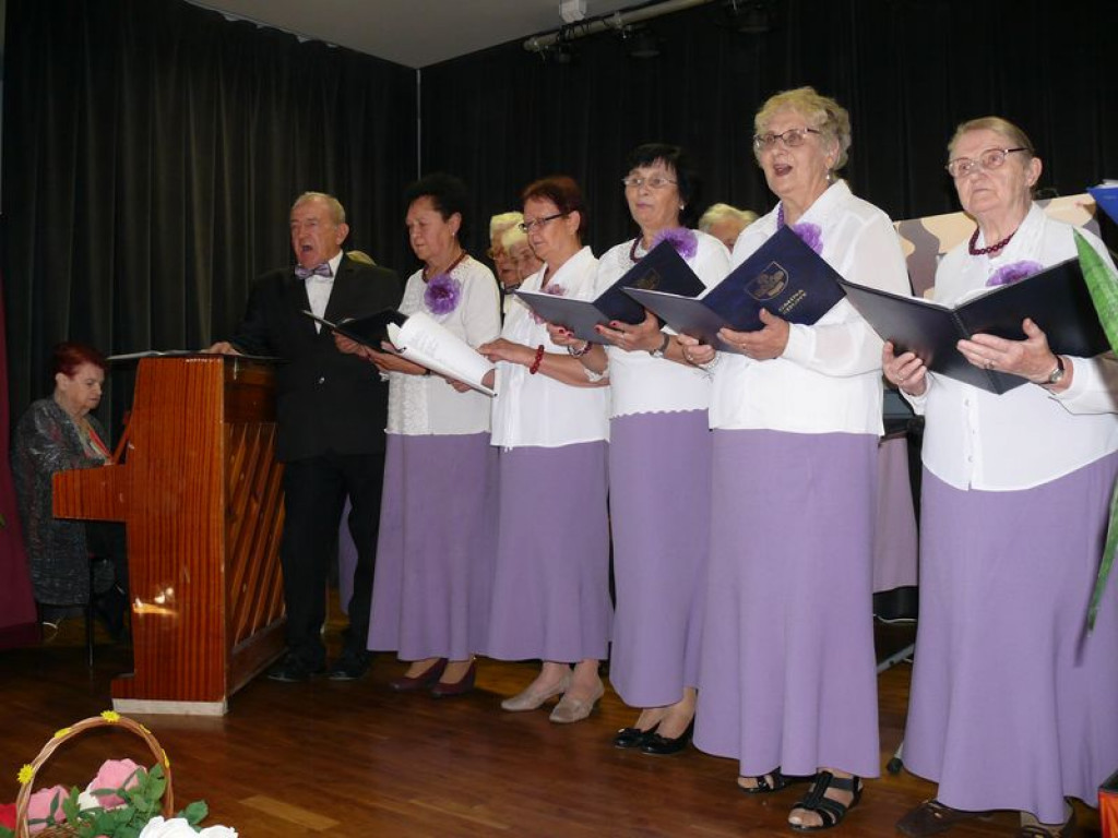 Seniorzy bawili się w Zdunach