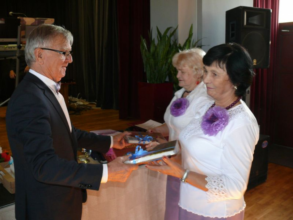 Seniorzy bawili się w Zdunach