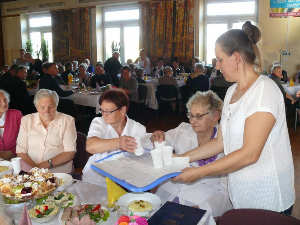 Seniorzy bawili się w Zdunach