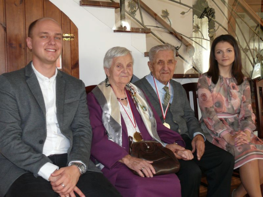 65 lat razem