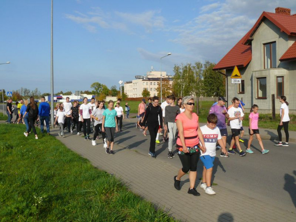 Duże zainteresowanie biegiem papieskim