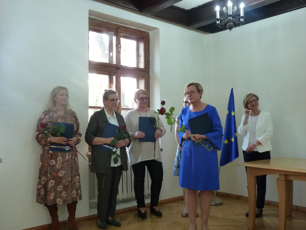 Nagrody burmistrza dla wyróżniających się nauczycieli