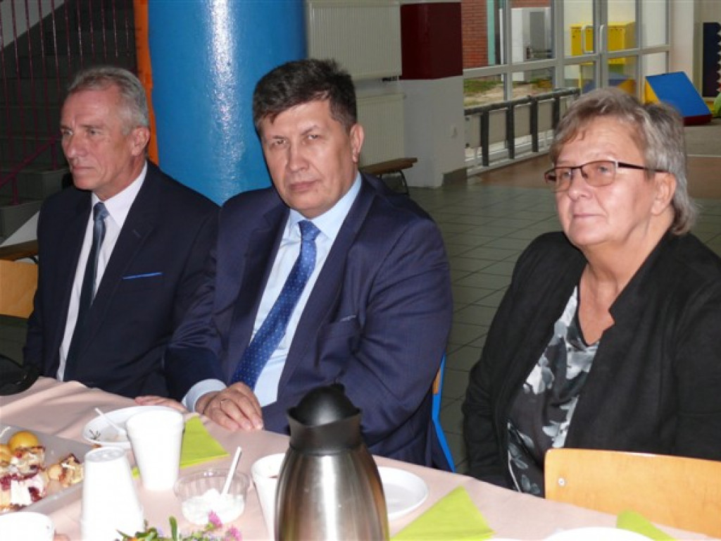 Świętowali emerytowani pracownicy głowieńskiej oświaty