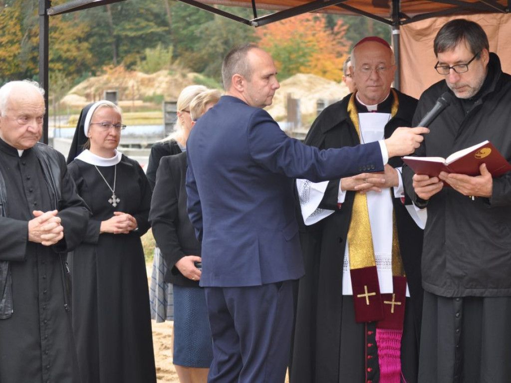Wmurowano kamień węgielny pod budowę Domu Mocarzy
