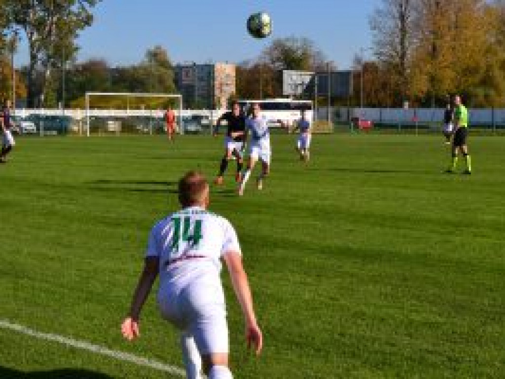 Pelikan poszedł za ciosem i wygrał